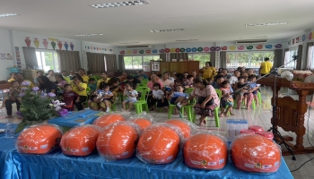 โครงการสร้างจิตรสำนึก การปฏิบัติตามกฏหมายจราจร และให้ความรู้ด้านกฎหมาย นำโดยท่านนายกองค์การบริหารส่วนตำบลโคกคอน นำโดยท่านนายกคำดี คำดีจันทะเกษ